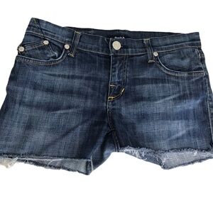 Rock & Republic boyfriend Dark Wash Jean Short - Size 28